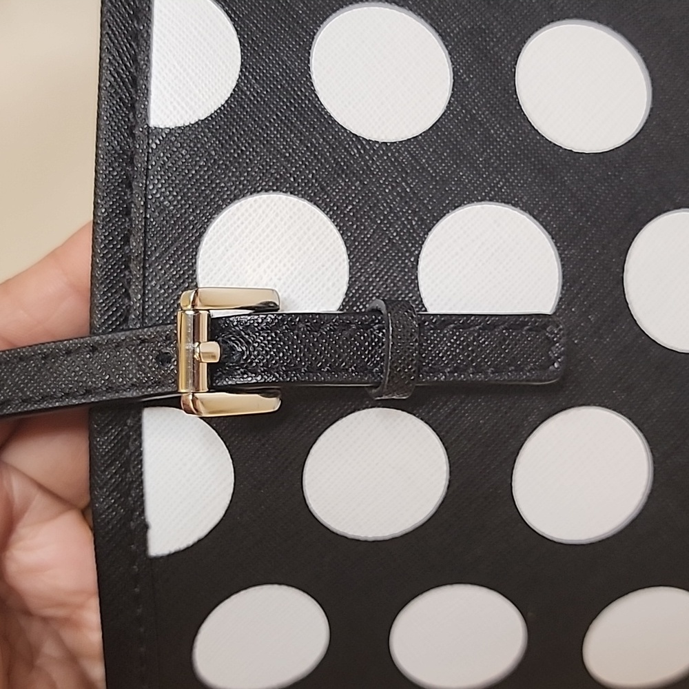 Michael Kors Medium Tote Bag - Picture 9 of 12